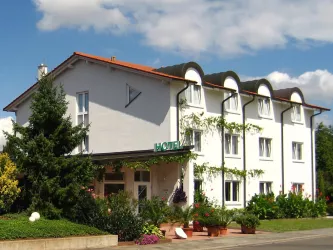 Außenansicht (© Lindners Hotel)