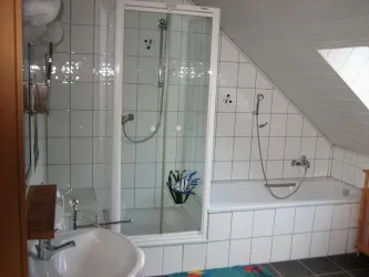 FeWo A: Badezimmer