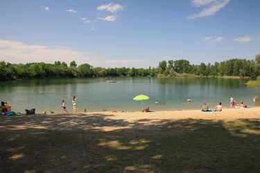 Badesee Lingenfeld im Erholungsgebiet (© Sandra Zuber)