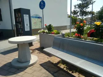 Offener Bücherschrank am Rastplatz Im Krautgarten