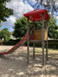 Spielplatz Feuerbachstraße Rutsche