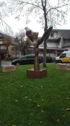 Freundschaftsstatue, nahe St. Georgskirche Kandel