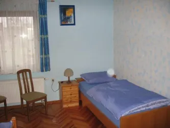 Schlafzimmer 2 Einzelbett (© Familie/Ferienwohnung Rohr, Schwegenheim)