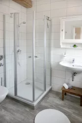 Dusche (© Ferienwohnungen PfalzGlück, Mertz)