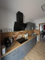 Moderne Küche -alles vorhanden, was gebraucht wird