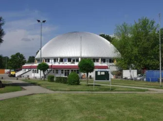 Eventkuppel Dampfnudel Rülzheim 1 (© Südpfalz-Tourismus Verbandsgemeinde Rülzheim e.V.)