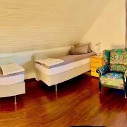 Schlafzimmer 1 (© Südpfalz- Tourismus VG Rülzheim e.v./ Franz Pietru)