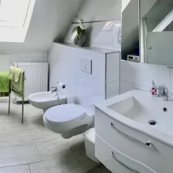 Badezimmer (© Südpfalz- Tourismus VG Rülzheim e.V./ Pietruska)