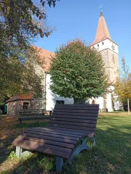 Ruheliege Kirche Minfeld 1pg
