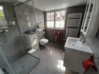 Badezimmer FEWO Camino OG (© Mayer-Schwenker, Jockgrim)
