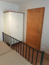 Wohn-Schlafzimmer (© Tobias Humbert)