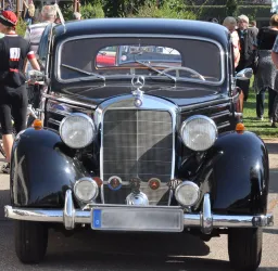 Mercedes einzeln von vorne