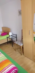 2. Schlafzimmer