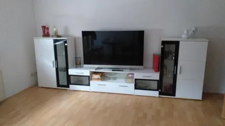 Wohnzimmer Schrankwand mit TV