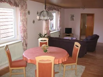 Wohn- und Esszimmer