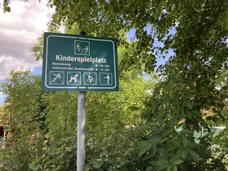 Spielplatz Schlupfweg Freckenfeld Schild