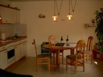 Küche mit Essbereich