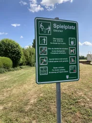 Spielplatz Gänsried Am Bergel Freckenfeld, Schild