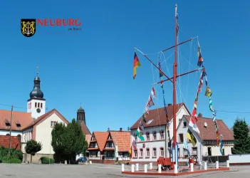 Schiffermast auf dem Rathausplatz