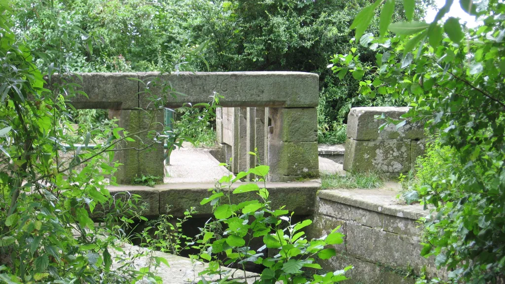 das Teilungswehr in Ottersheim 