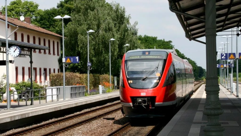 Bahn in Winden - ÖPNV