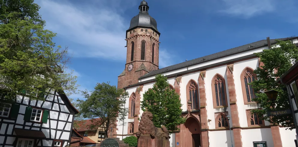 St. Georgskirche mit Plätzel in Kandel