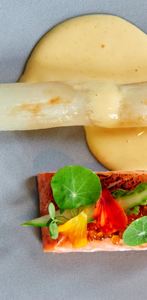 typisches Spargelgericht der Südpfalz