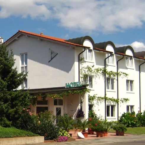 Außenansicht (© Lindners Hotel) Außenansicht (© Lindners Hotel)