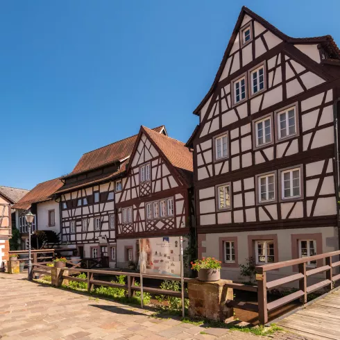 Außenansicht Museum unterm Trifels (© Verein SÜW Annweiler, Dominik Ketz) Außenansicht Museum unterm Trifels (© Verein SÜW Annweiler, Dominik Ketz)