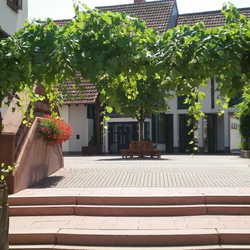 Hof Gemeindehaus Steinweiler (© Südpfalz Tourismus Kandel e.V.)