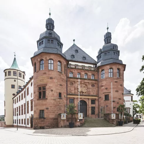Historisches Museum Haupteingang (© Carolin Breckle) Historisches Museum Haupteingang (© Carolin Breckle)