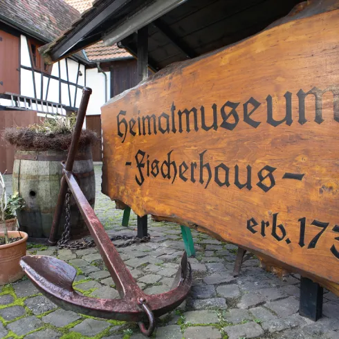 Ein familienfreundliches Radevent in der Südpfalz, das zum Besuch eines Museums einlädt. Datum: 04.05.2025.