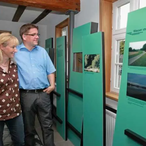 Informationstafeln im Haus Leben am Strom (© Südpfalz-Tourismus LK Germersheim e.V.) Informationstafeln im Haus Leben am Strom (© Südpfalz-Tourismus LK Germersheim e.V.)