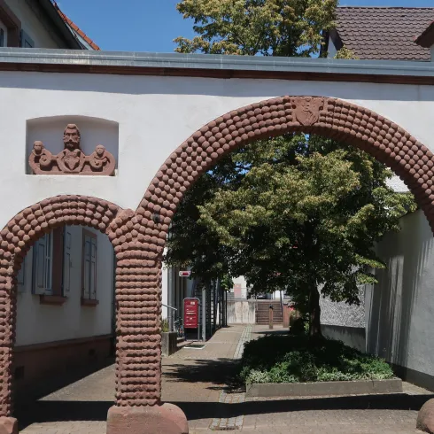 Dampfnudeltor Freckenfeld
