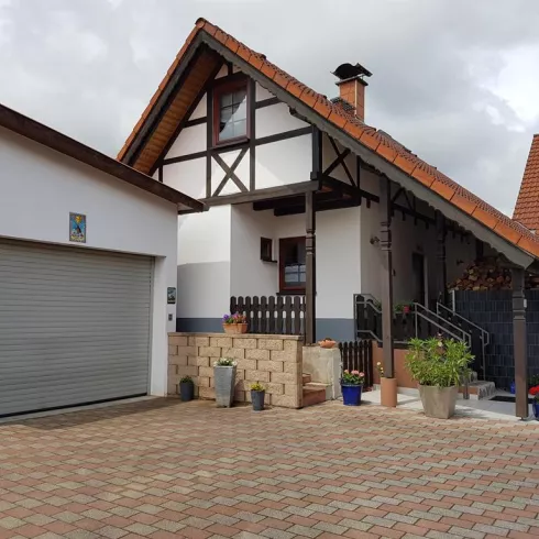 Außenansicht (© Ferienwohnung Rinck) Außenansicht (© Ferienwohnung Rinck)