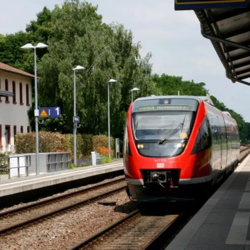 Bahn in Winden - ÖPNV