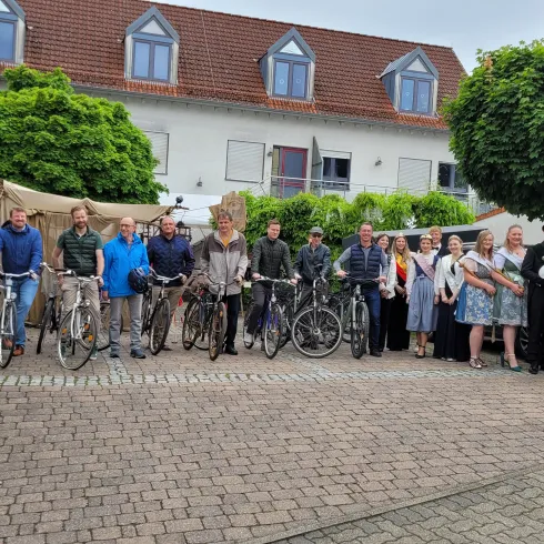 Eröffnung mit Anradeln zum Aktionstag "Radel ins Museum" 2025 in Freckenfeld